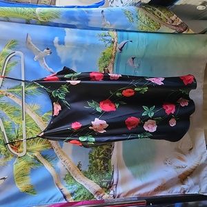 Secret treasures silky nighty black with 🌹 roses 1XL black roses